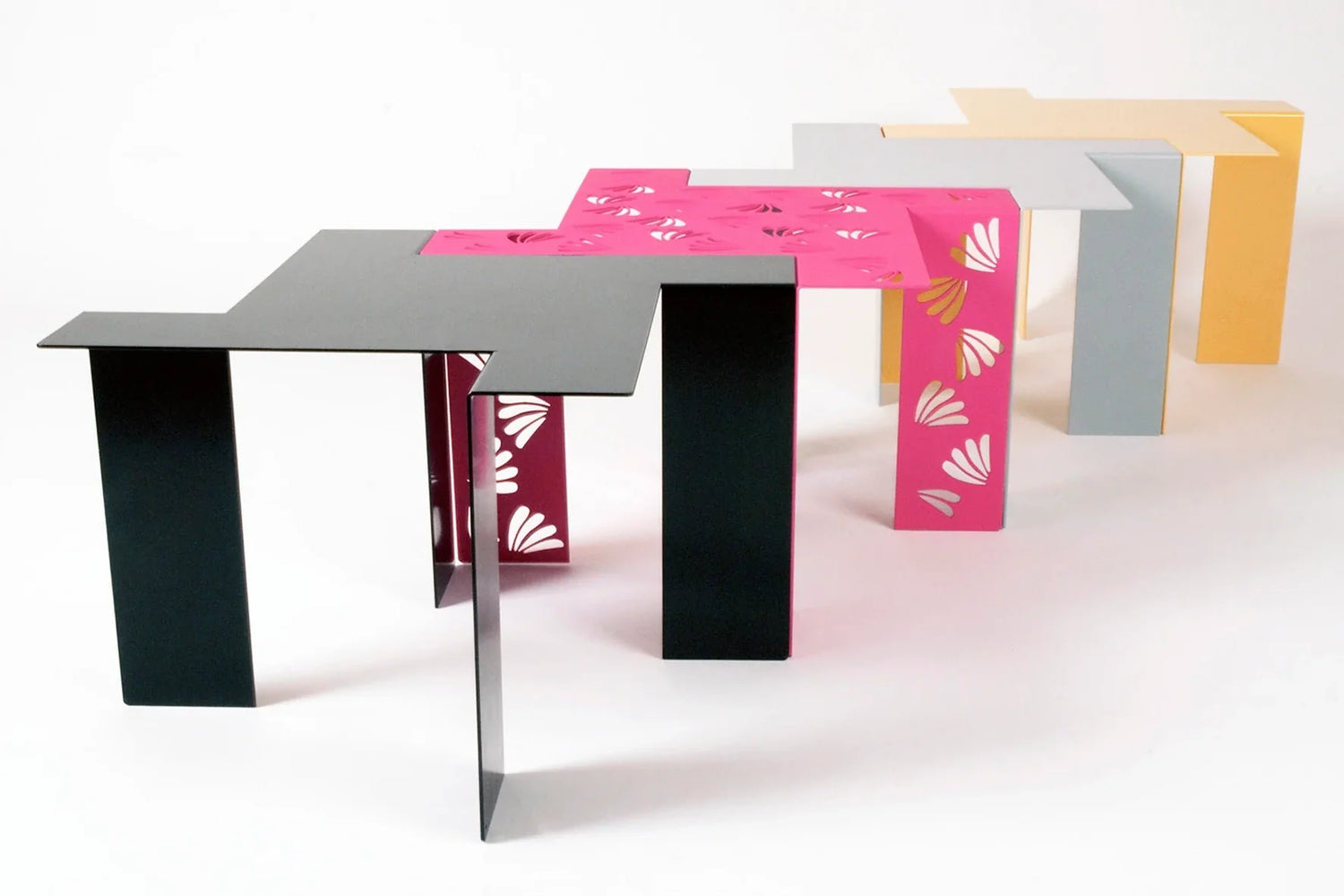 KW | Hound Tables